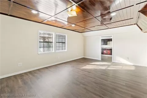 Living - 3230 Russell St, Fort Smith, AR 72904 photo 4 of 4