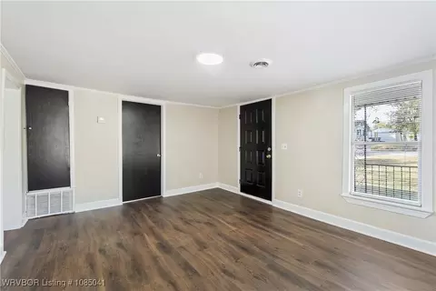 Living - 3230 Russell St, Fort Smith, AR 72904 photo 1 of 4