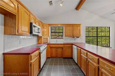Kitchen - 5616 Hardscrabble Way, Fort Smith, AR 72903 photo 3 of 3