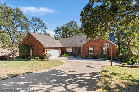 Exterior - 5616 Hardscrabble Way, Fort Smith, AR 72903 photo 2 of 18