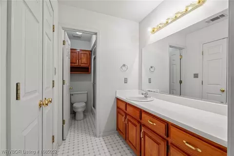 Bath - 5616 Hardscrabble Way, Fort Smith, AR 72903 photo 2 of 4