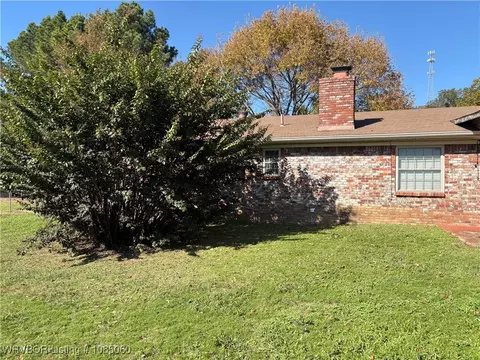 Exterior - 402 Durham, Pocola, OK 74902 photo 9 of 15