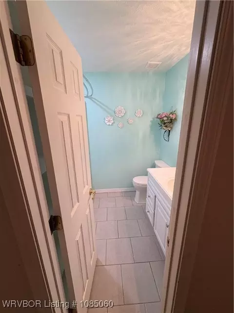 Bath - 402 Durham, Pocola, OK 74902 photo 1 of 6