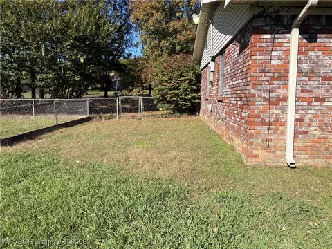 Exterior - 402 Durham, Pocola, OK 74902 photo 10 of 15