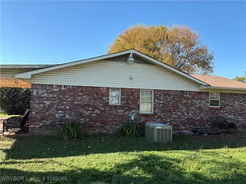 Exterior - 402 Durham, Pocola, OK 74902 photo 14 of 15