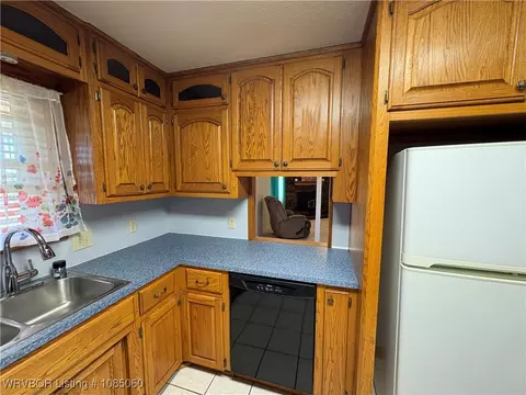 Kitchen - 402 Durham, Pocola, OK 74902 photo 5 of 8