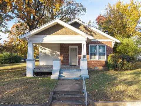 1907 S R St, Fort Smith, AR 72901