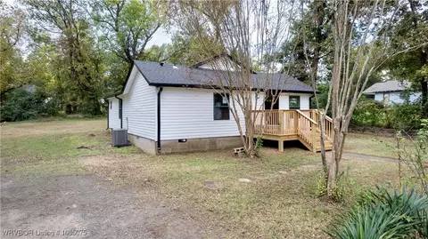 1301 N 46th St, Fort Smith, AR 72904 photo 2