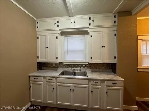 Kitchen - 1013 N 33rd St, Fort Smith, AR 72904 photo 1 of 2