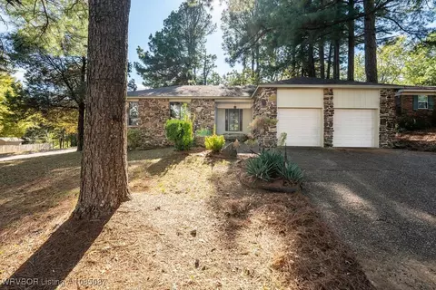 403 Azure Hills Dr, Van Buren, AR 72956