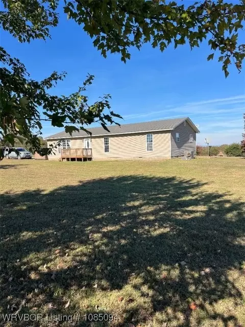 5464 Brown Ln, Ozark, AR 72949