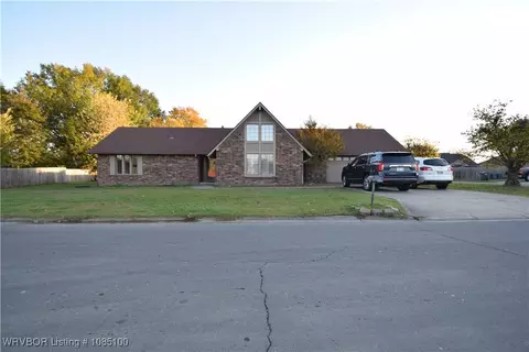 1300 E Ida Ave, Sallisaw, OK 74955 photo 1