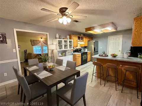 Dining - 5101 Boys Ranch Rd, Lavaca, AR 72941 photo 1 of 1