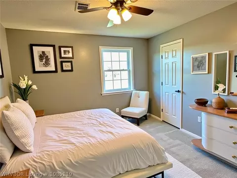Bedroom - 5101 Boys Ranch Rd, Lavaca, AR 72941 photo 4 of 4