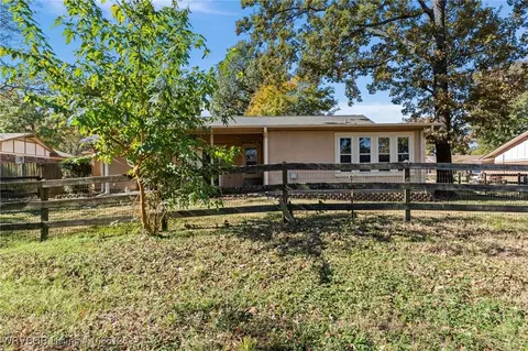 Exterior - 3009 Brooken Hill Dr, Fort Smith, AR 72908 photo 6 of 8