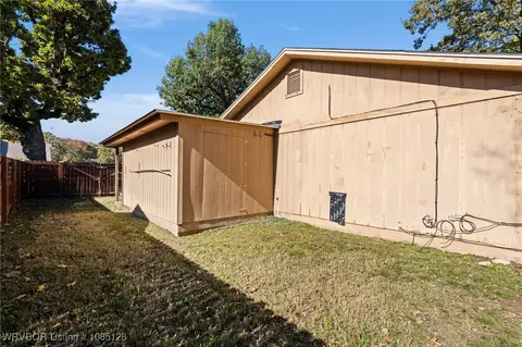 Exterior - 3009 Brooken Hill Dr, Fort Smith, AR 72908 photo 4 of 8