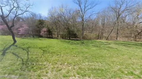 294 Stateline Dr, Holiday Island, AR 72631