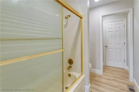Bath - 910 S Adams St, Lavaca, AR 72941 photo 4 of 5