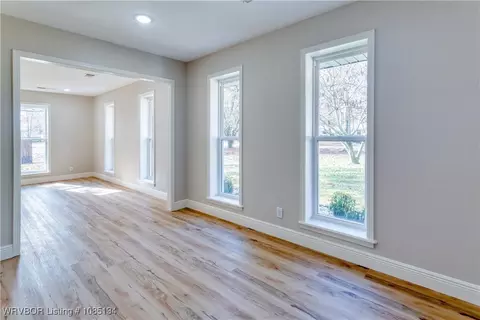 Living - 910 S Adams St, Lavaca, AR 72941 photo 8 of 12