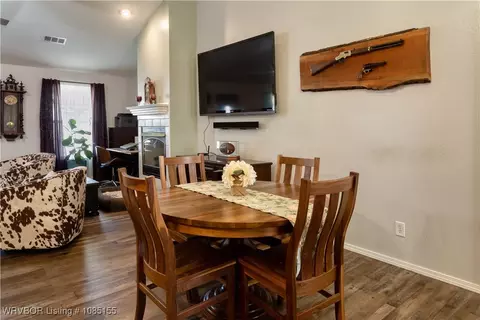 Dining - 2001 Devyn Dr, Lavaca, AR 72941 photo 1 of 1
