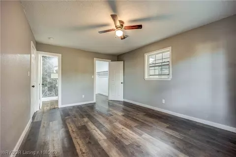 Bedroom - 16 Northwood Dr, Fort Smith, AR 72904 photo 1 of 7