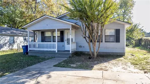Exterior - 2608 N Virginia Ave, Fort Smith, AR 72904 photo 3 of 6
