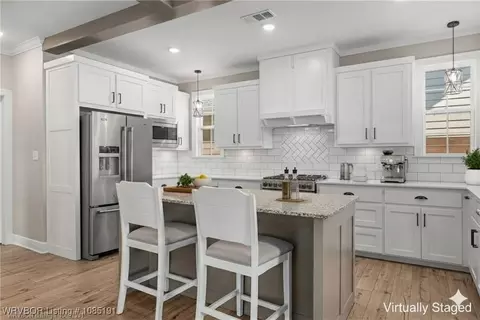 Kitchen - 1704 Ebbing Loop, Barling, AR 72923 photo 1 of 3