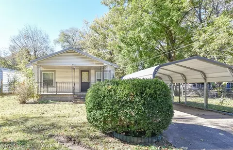 515 Ash St, Sallisaw, OK 74955