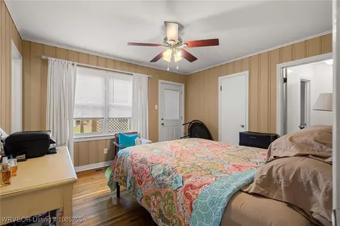 Bedroom - 4001 S P St, Fort Smith, AR 72903 photo 2 of 4