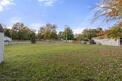 Exterior - 4001 S P St, Fort Smith, AR 72903 photo 8 of 9