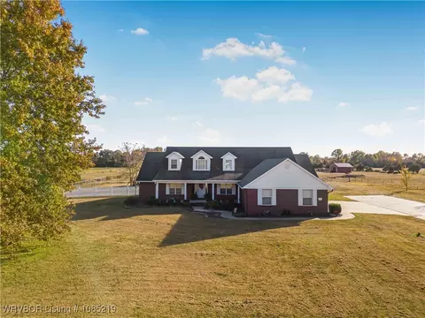 2417 Highway 64, Alma, AR 72921