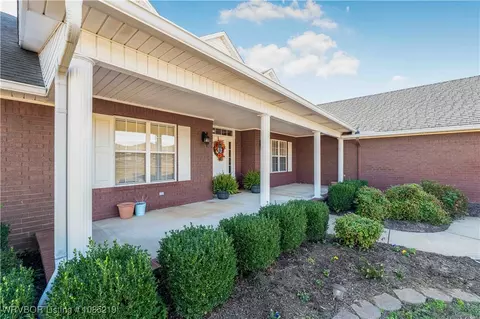 Exterior - 2417 Highway 64, Alma, AR 72921 photo 3 of 4
