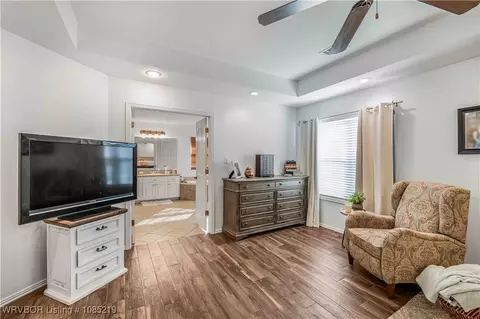 Entry Way - 2417 Highway 64, Alma, AR 72921 photo 2 of 4
