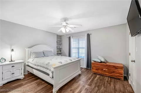 Bedroom - 2417 Highway 64, Alma, AR 72921 photo 3 of 6