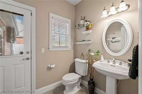 Bath - 3210 Osprey Cir, Alma, AR 72921 photo 1 of 4