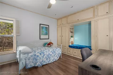 Bedroom - 6221 Duncan Rd, Fort Smith, AR 72903 photo 5 of 9