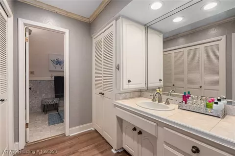 Bath - 6221 Duncan Rd, Fort Smith, AR 72903 photo 1 of 6