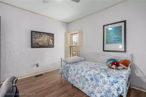 Bedroom - 6221 Duncan Rd, Fort Smith, AR 72903 photo 7 of 9