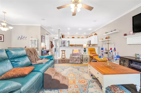 Living - 4011 Logan Ln, Fort Smith, AR 72903 photo 2 of 3