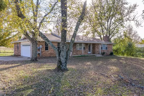 Exterior - 1411 Nixon Rd, Lavaca, AR 72941 photo 8 of 18