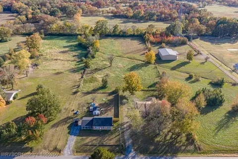 View/Area - 1411 Nixon Rd, Lavaca, AR 72941 photo 13 of 15