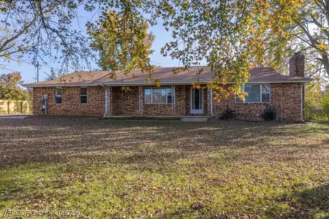 Exterior - 1411 Nixon Rd, Lavaca, AR 72941 photo 2 of 18