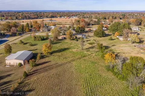 View/Area - 1411 Nixon Rd, Lavaca, AR 72941 photo 7 of 15