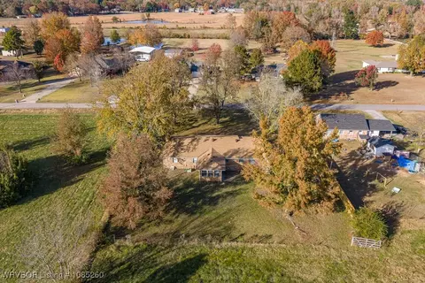View/Area - 1411 Nixon Rd, Lavaca, AR 72941 photo 11 of 15