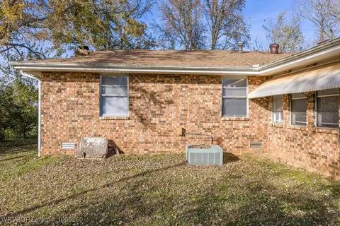Exterior - 1411 Nixon Rd, Lavaca, AR 72941 photo 16 of 18