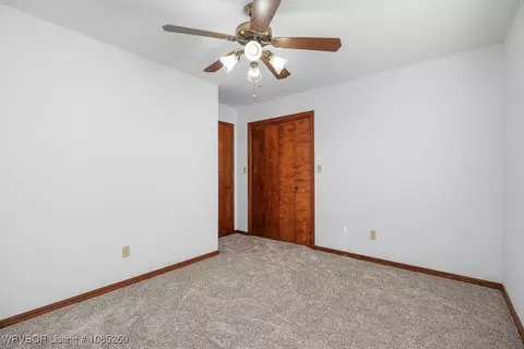 Bedroom - 1411 Nixon Rd, Lavaca, AR 72941 photo 7 of 7