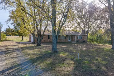 Exterior - 1411 Nixon Rd, Lavaca, AR 72941 photo 4 of 18