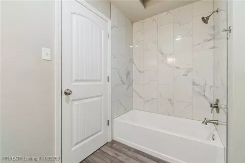 Bath - 1430 N 50 St, Fort Smith, AR 72904 photo 4 of 6