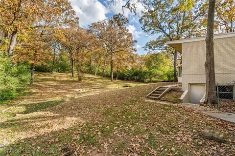 Exterior - 1430 N 50 St, Fort Smith, AR 72904 photo 6 of 8