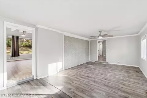 Living - 1430 N 50 St, Fort Smith, AR 72904 photo 4 of 10